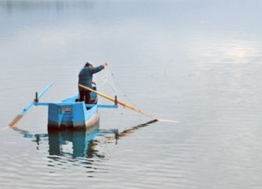 ΛΙΜΝΗ ΚΑΣΤΟΡΙΑΣ ΞΕΚΙΝΑ Η ΑΠΑΓΟΡΕΥΣΗ ΑΛΙΕΙΑΣ